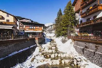 Excelsior Cimone Lowcost Hotel San Martino Di Castrozza